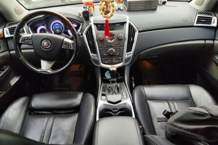 Used Cadillac SRX 2011 3.0L Flagship Edition Center Console