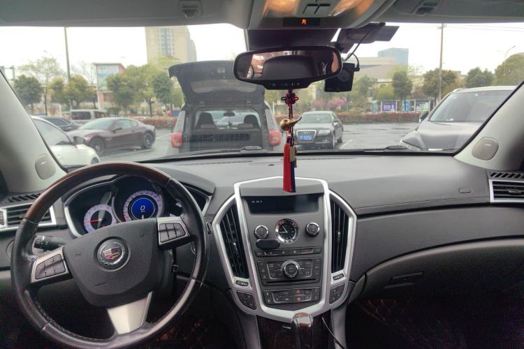Used Cadillac SRX 2011 3.0L Flagship Edition Center Console