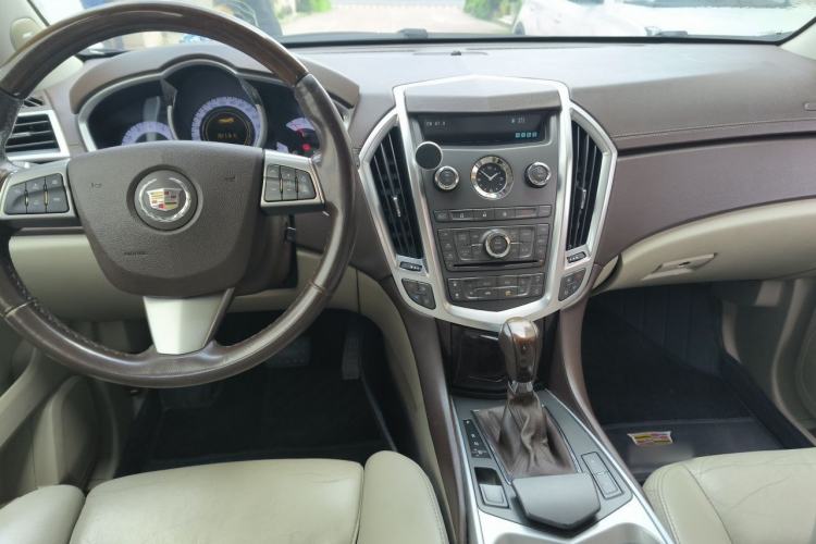 Used Cadillac SRX 2011 3.0L Flagship Edition Center Console
