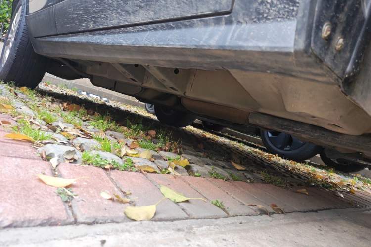 Used Cadillac SRX 2011 3.0L Flagship Edition Chassis Front Right