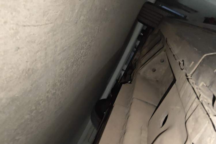 Used Cadillac SRX 2011 3.0L Flagship Edition Chassis Rear Left