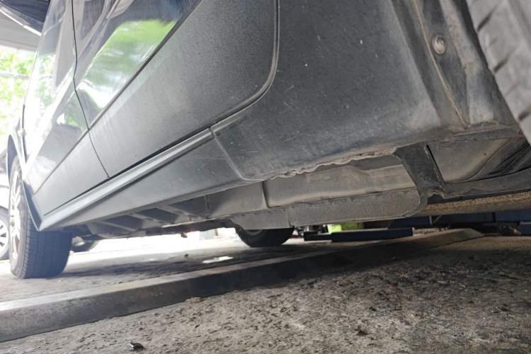 Used Cadillac SRX 2011 3.0L Luxury Model Chassis Rear Left