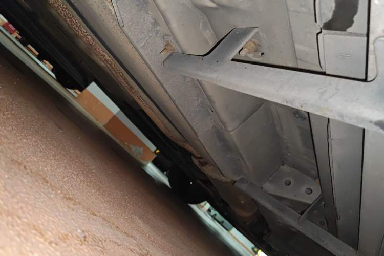 Used Cadillac SRX 2011 3.0L Luxury Model Chassis Rear Right