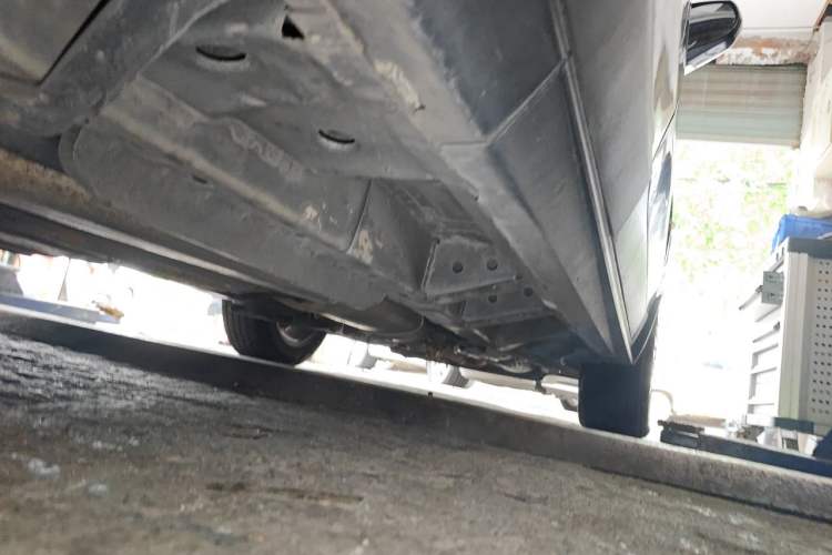 Used Cadillac SRX 2011 3.0L Luxury Model Chassis Rear Right
