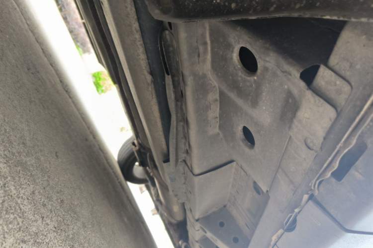 Used Cadillac SRX 2011 3.0L Flagship Edition Chassis Rear Right