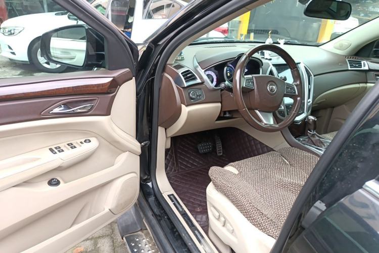 Used Cadillac SRX 2011 3.0L Luxury Model Driver Seat