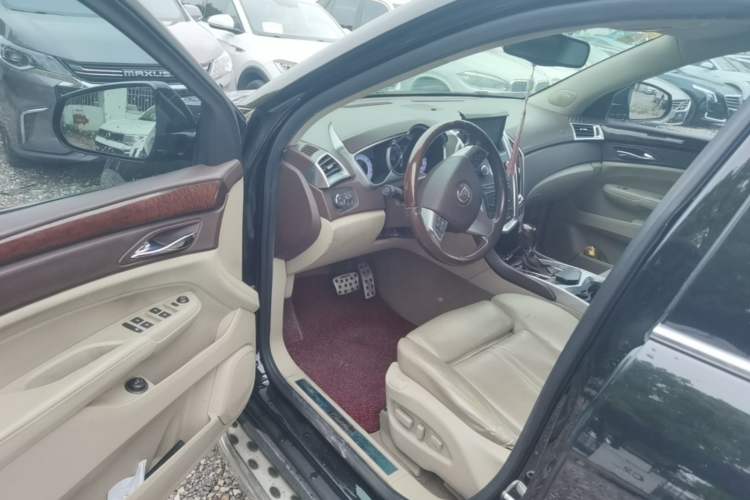 Used Cadillac SRX 2011 3.0L Luxury Model Driver Seat