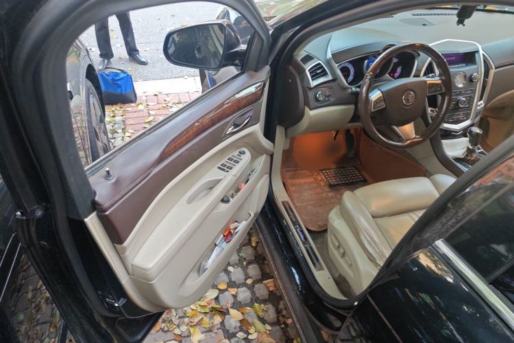 Used Cadillac SRX 2011 3.0L Flagship Edition Driver Seat