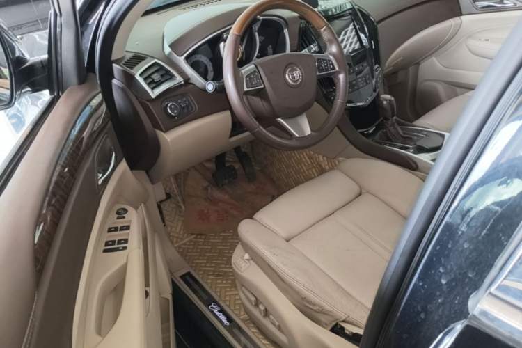 Used Cadillac SRX 2011 3.0L Luxury Model Driver Seat