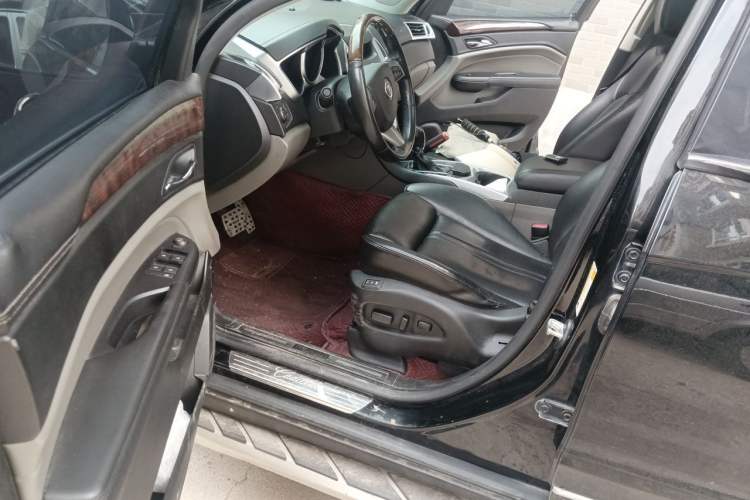 Used Cadillac SRX 2011 3.0L Flagship Edition Driver Seat