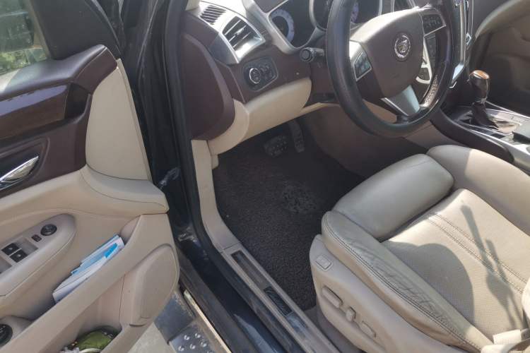 Used Cadillac SRX 2011 3.0L Flagship Edition Driver Seat
