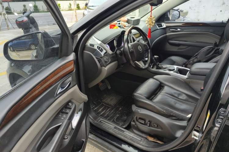 Used Cadillac SRX 2011 3.0L Flagship Edition Driver Seat