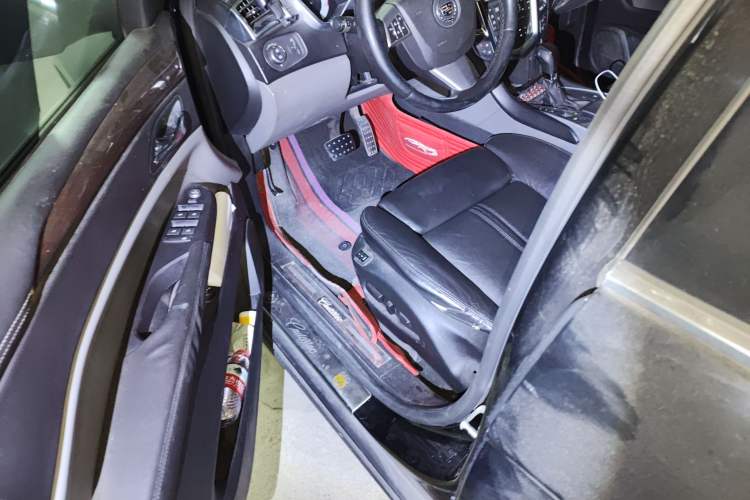 Used Cadillac SRX 2011 3.0L Flagship Edition Driver Seat