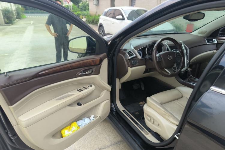Used Cadillac SRX 2011 3.0L Flagship Edition Driver Seat