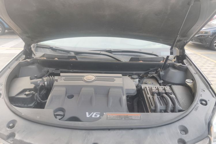 Used Cadillac SRX 2011 3.0L Flagship Edition Engine Bay