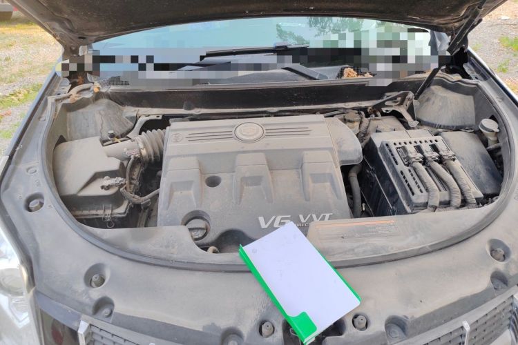 Used Cadillac SRX 2011 3.0L Flagship Edition Engine Bay