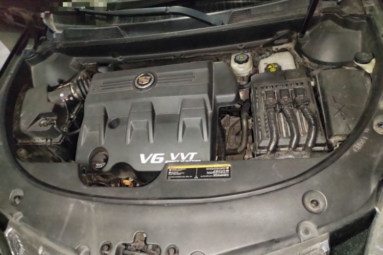 Used Cadillac SRX 2011 3.0L Flagship Edition Engine Bay