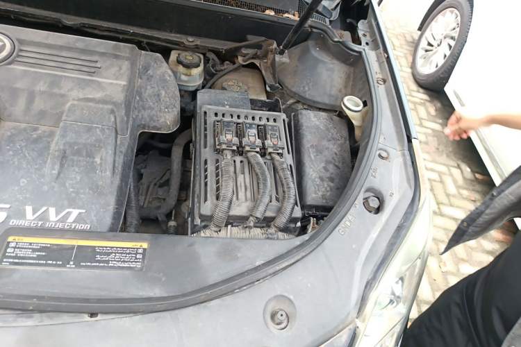 Used Cadillac SRX 2011 3.0L Luxury Model Engine Bay Left
