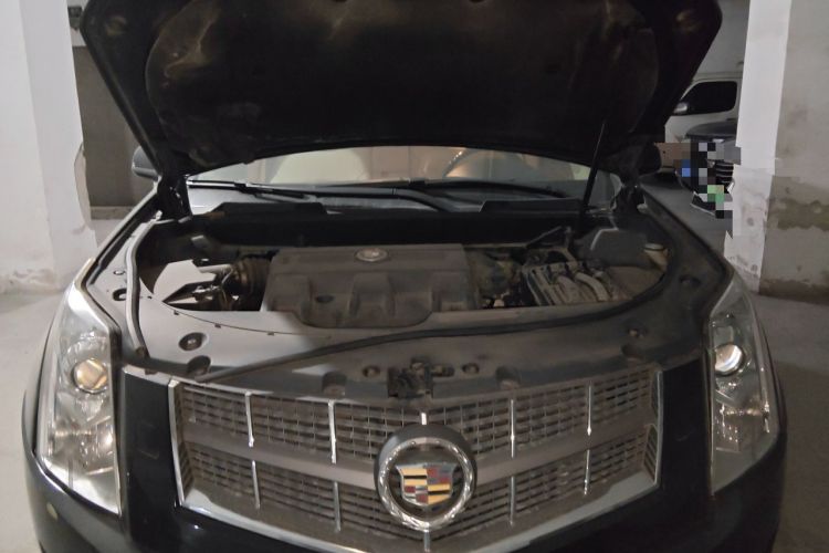 Used Cadillac SRX 2011 3.0L Flagship Edition Engine Bay