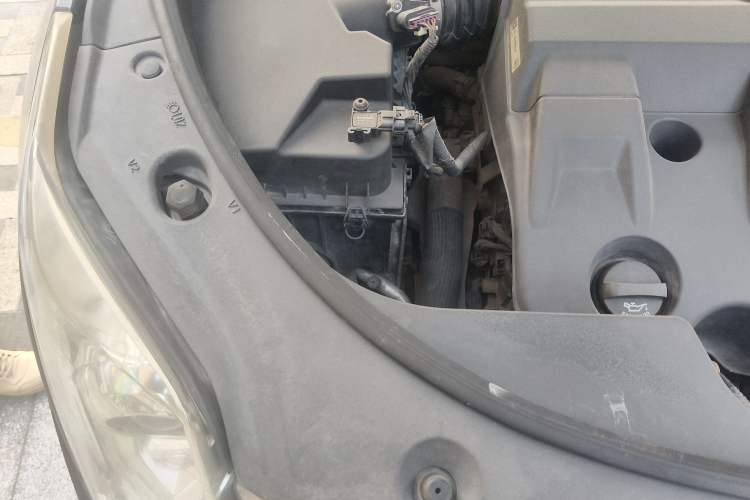 Used Cadillac SRX 2011 3.0L Flagship Edition Engine Bay Right