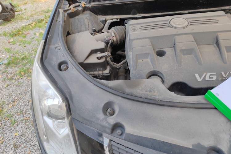 Used Cadillac SRX 2011 3.0L Flagship Edition Engine Bay Right