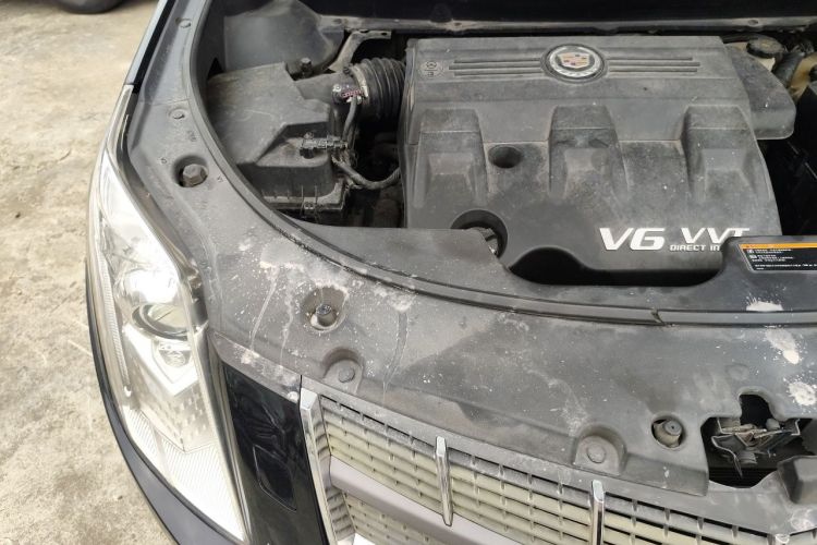 Used Cadillac SRX 2011 3.0L Flagship Edition Engine Bay Right