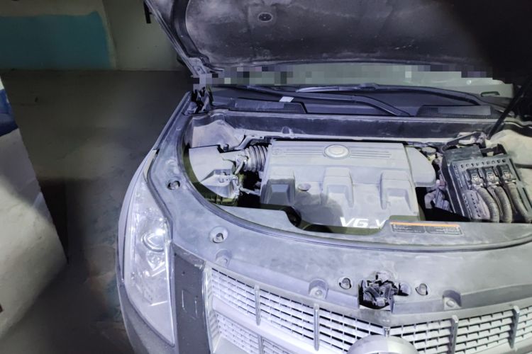 Used Cadillac SRX 2011 3.0L Flagship Edition Engine Bay Right