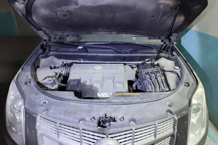 Used Cadillac SRX 2011 3.0L Flagship Edition Engine Bay
