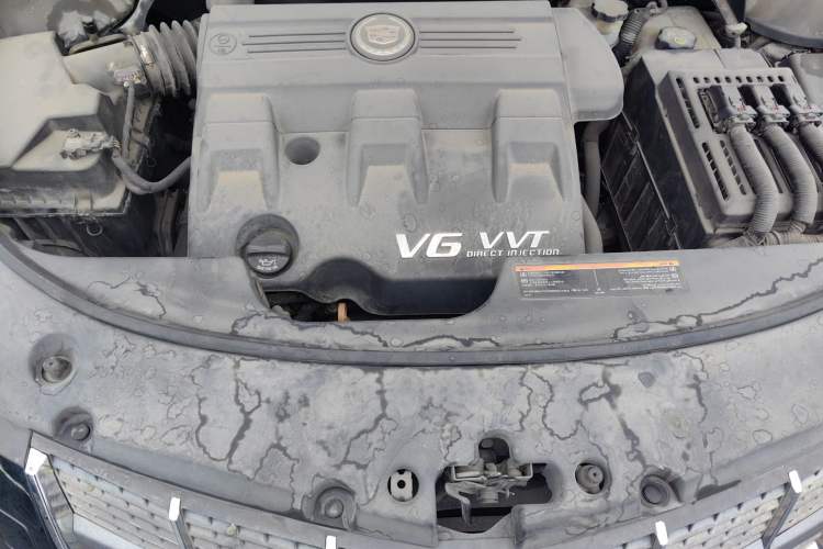 Used Cadillac SRX 2011 3.0L Flagship Edition Engine Bay