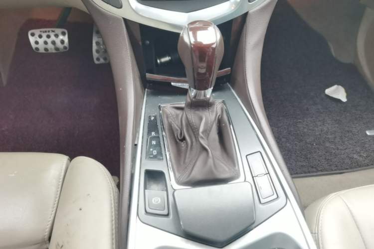 Used Cadillac SRX 2011 3.0L Luxury Model Gear Lever
