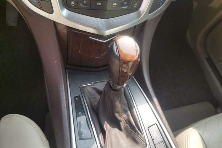 Used Cadillac SRX 2011 3.0L Flagship Edition Gear Lever