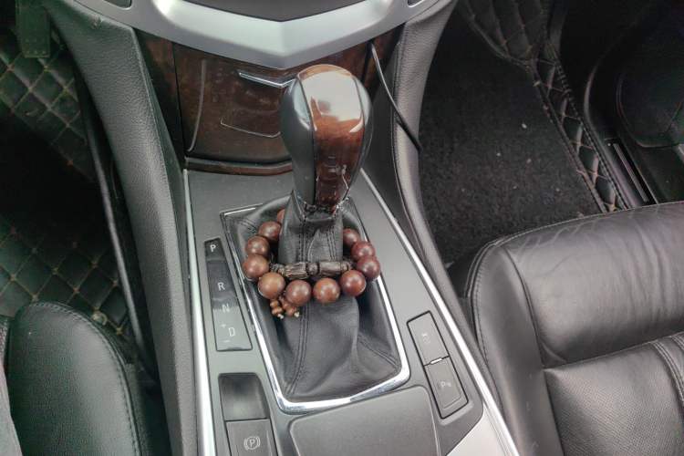 Used Cadillac SRX 2011 3.0L Flagship Edition Gear Lever