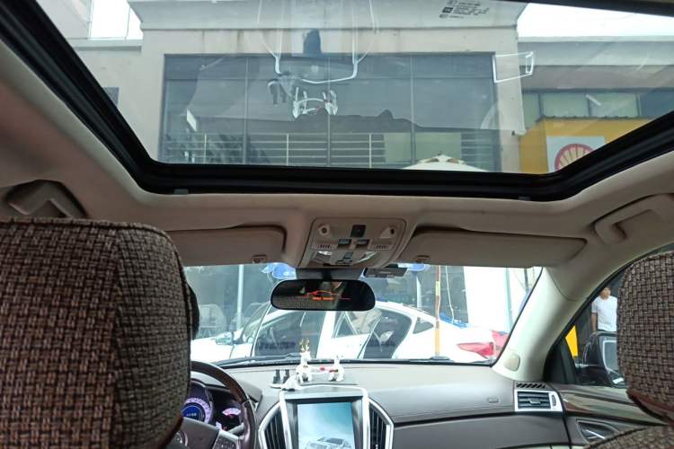 Used Cadillac SRX 2011 3.0L Luxury Model Headliner