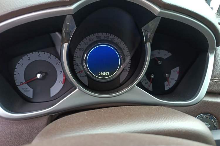 Used Cadillac SRX 2011 3.0L Luxury Model Odometer Close Up