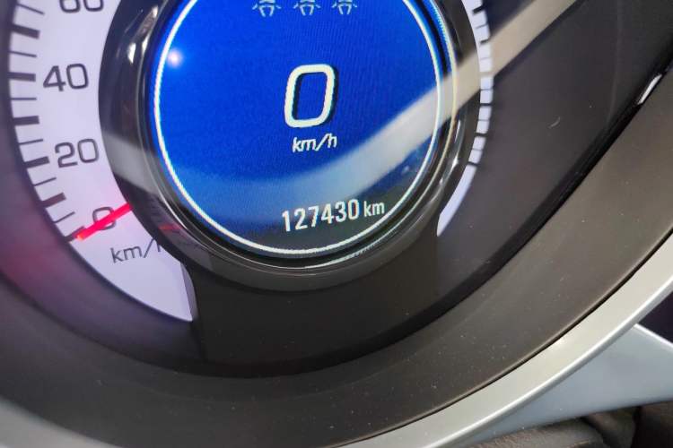 Used Cadillac SRX 2011 3.0L Flagship Edition Odometer Close Up