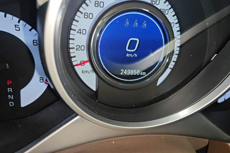 Used Cadillac SRX 2011 3.0L Luxury Model Odometer Close Up