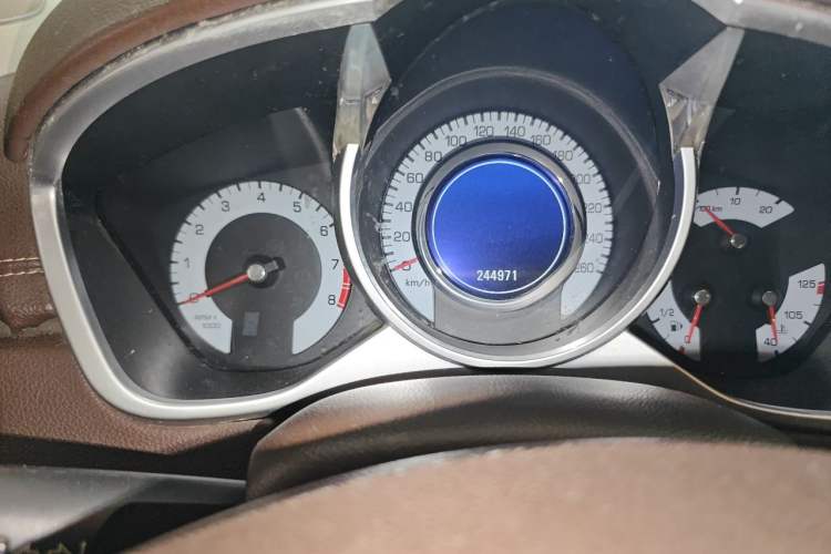 Used Cadillac SRX 2011 3.0L Luxury Model Odometer Close Up