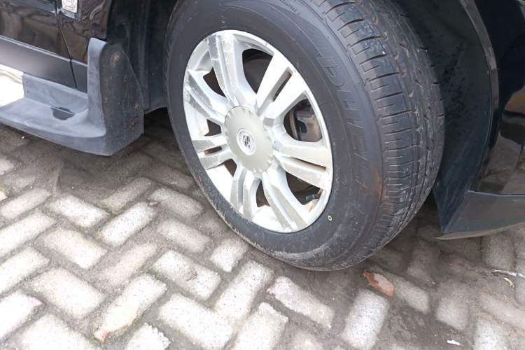Used Cadillac SRX 2011 3.0L Luxury Model Right Front Wheel Hub
