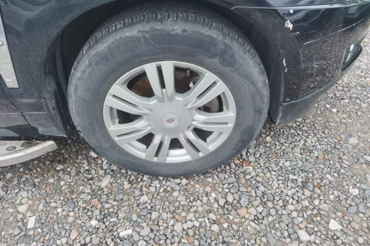 Used Cadillac SRX 2011 3.0L Luxury Model Right Front Wheel Hub
