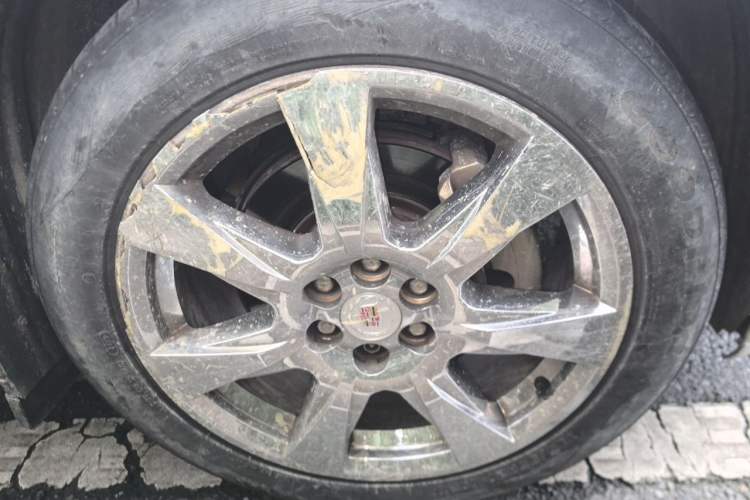 Used Cadillac SRX 2011 3.0L Flagship Edition Right Front Wheel Hub