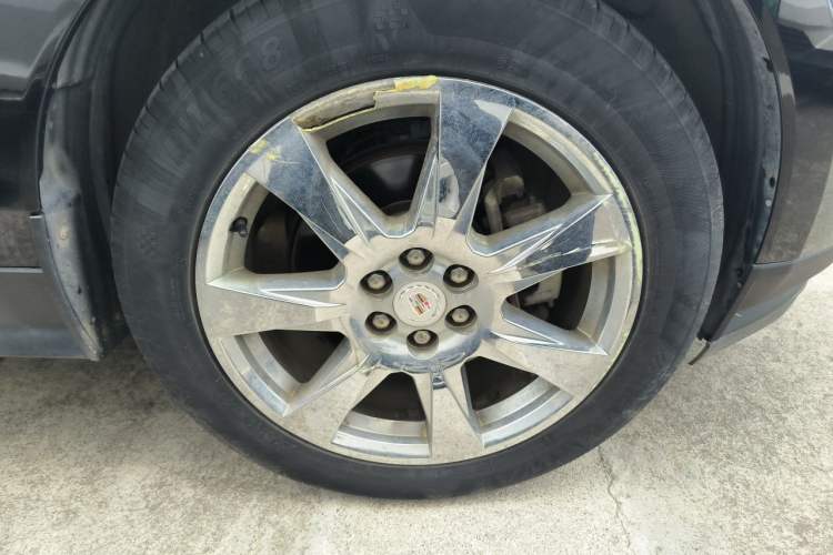 Used Cadillac SRX 2011 3.0L Flagship Edition Right Front Wheel Hub