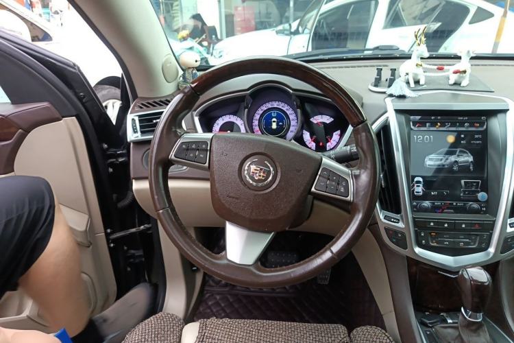 Used Cadillac SRX 2011 3.0L Luxury Model Steering Wheel
