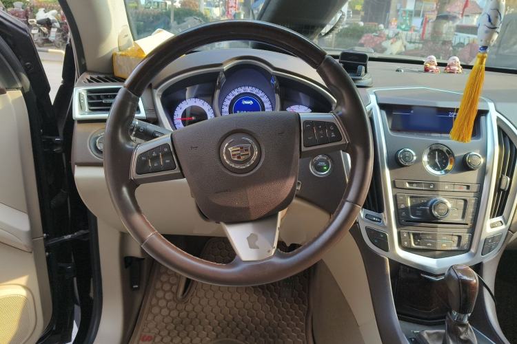 Used Cadillac SRX 2011 3.0L Luxury Model Steering Wheel