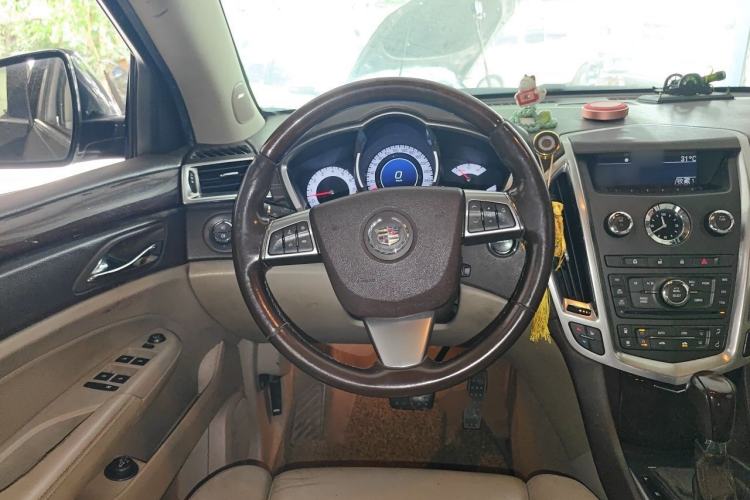 Used Cadillac SRX 2011 3.0L Luxury Model Steering Wheel