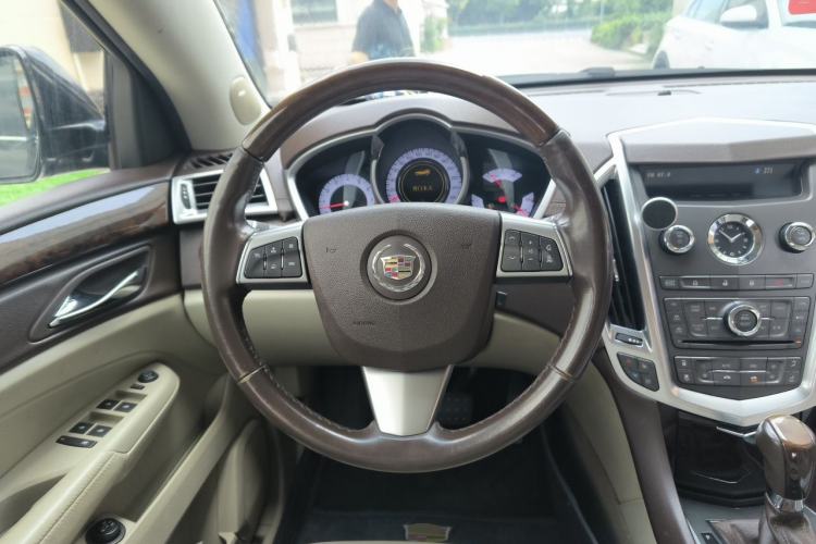 Used Cadillac SRX 2011 3.0L Flagship Edition Steering Wheel
