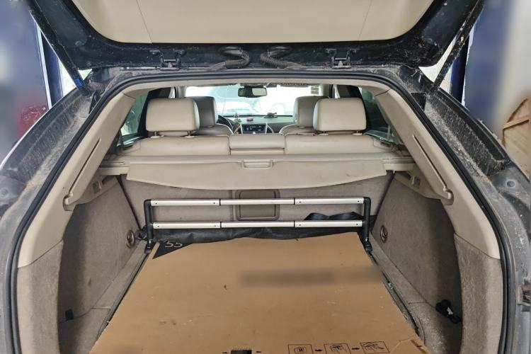 Used Cadillac SRX 2011 3.0L Luxury Model Trunk