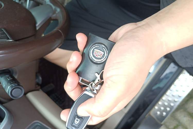 Used Cadillac SRX 2011 3.0L Luxury Model Vehicle Key