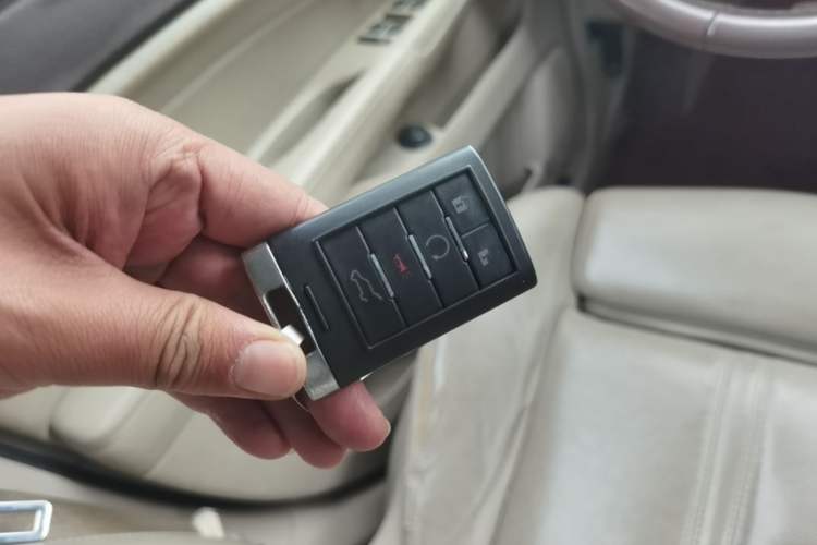 Used Cadillac SRX 2011 3.0L Luxury Model Vehicle Key