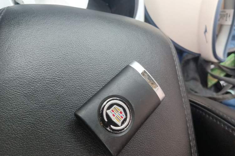 Used Cadillac SRX 2011 3.0L Flagship Edition Vehicle Key