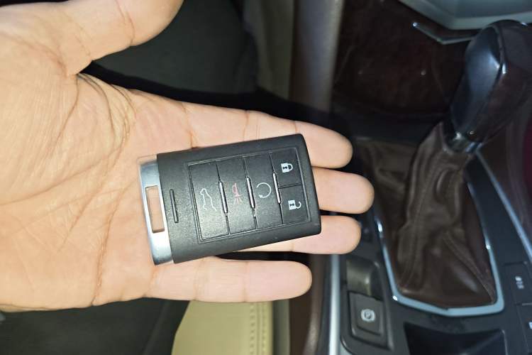 Used Cadillac SRX 2011 3.0L Flagship Edition Vehicle Key